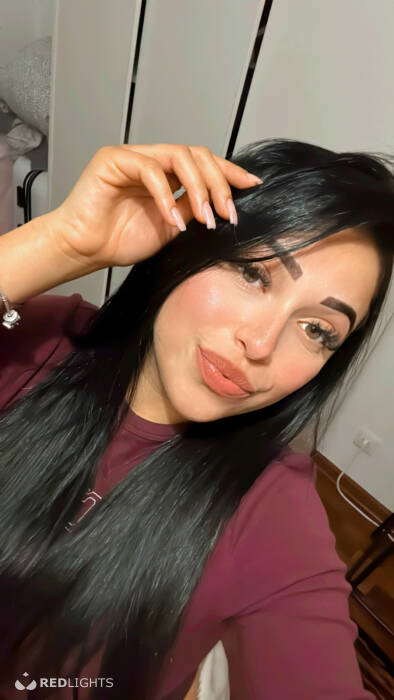 Melly Hot (Foto)
