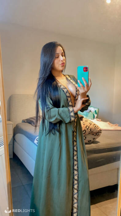 Melly Hot (Foto)