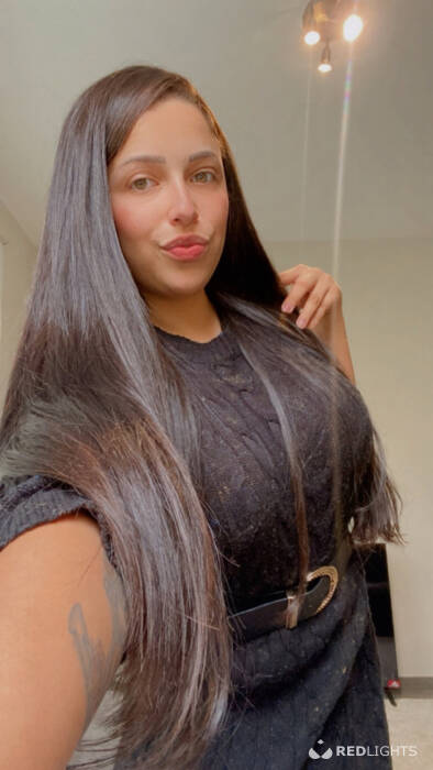 Melly Hot (Foto)