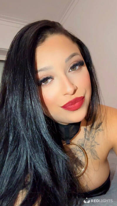 Melly Hot (Foto)