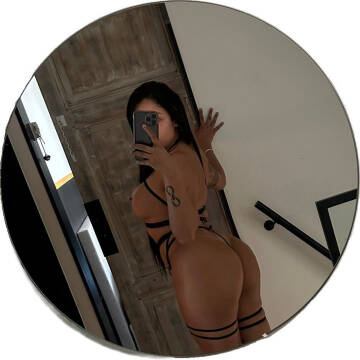 Melly Hot (Foto)
