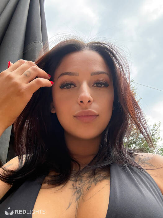 Melly Hot (Foto)