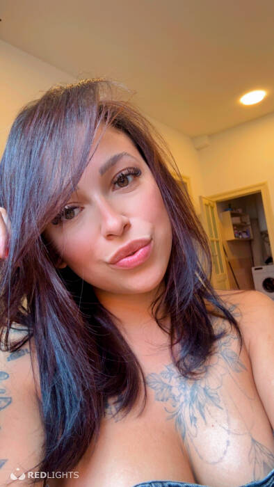 Melly Hot (Foto)