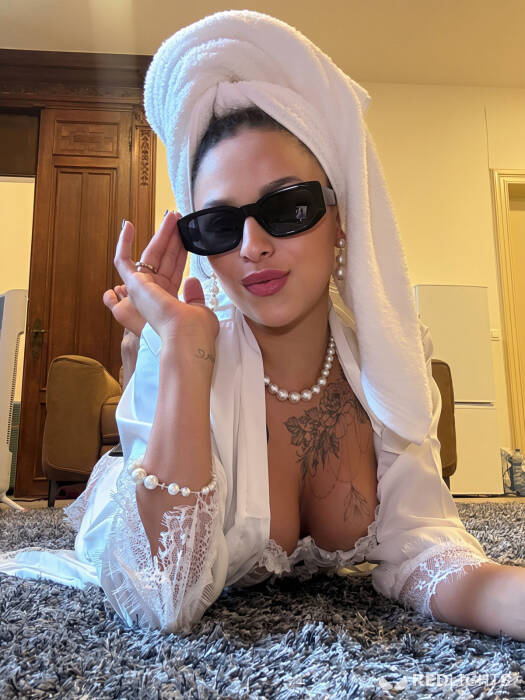 Melly Hot (Foto)
