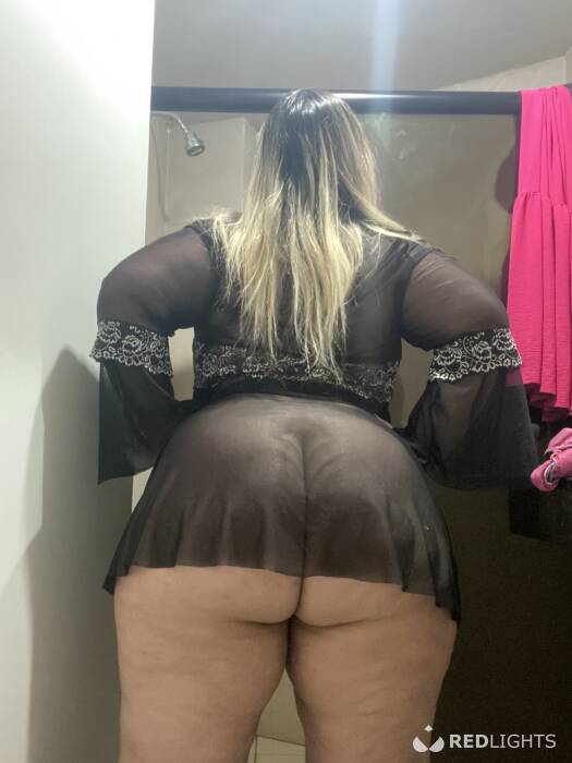 Mikka ronde Big ass (Foto)