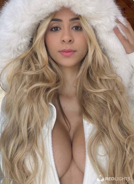 CARINA GFE ANAL (Foto)