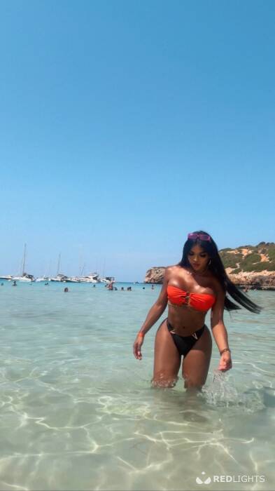 NATASHA PARTY (Foto)