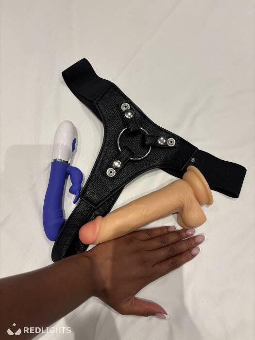 Alice bombom le meilleur anal et fellation (Foto)