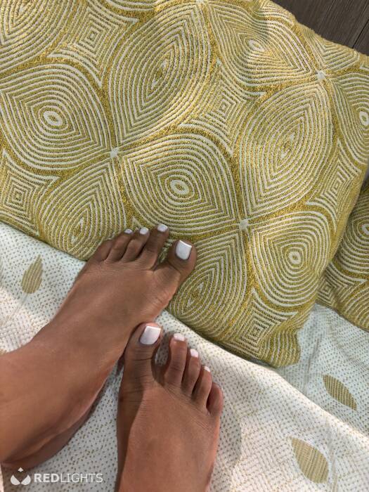 Alice bombom le meilleur anal et fellation (Foto)