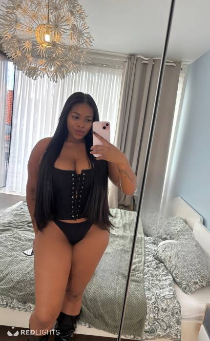 Alice bombom le meilleur anal et fellation (Foto)