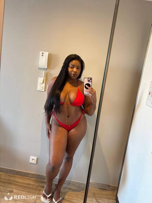 Alice bombom le meilleur anal et fellation (Foto)