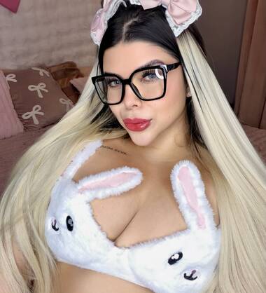 Jully Hot