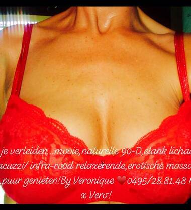 Veronique,met naturelle 90-D!