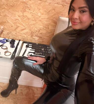 Angela ts dominant