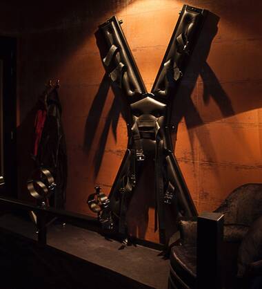 SCARLET LOVE  HOTEL OPEN