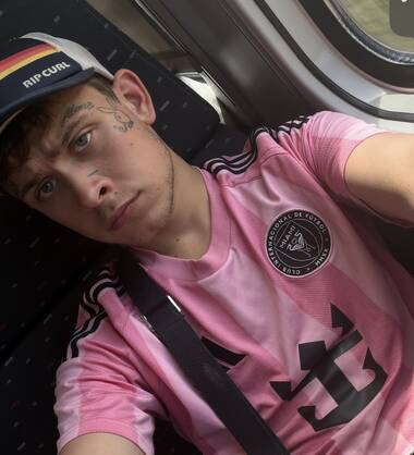 levi vers top