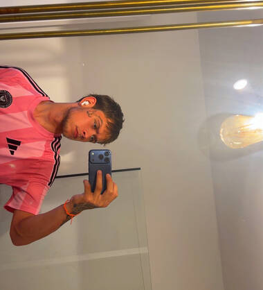 payboy € antwerpen host/travel