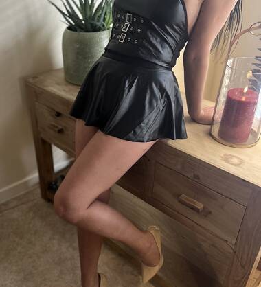Vlaamse & Nederlandstalige escort.