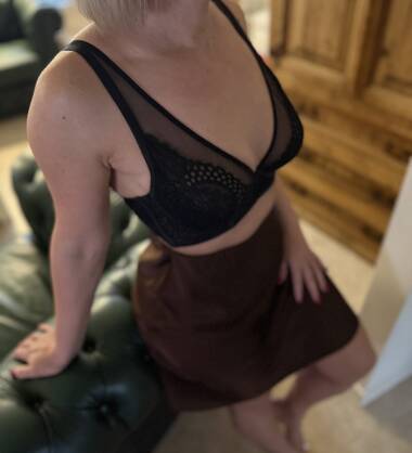 Vlaamse & Nederlandstalige escort.