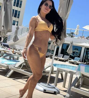 Simone