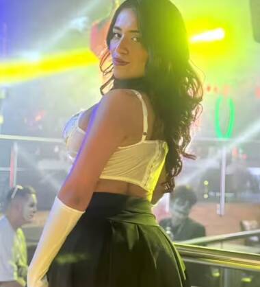 I am very busty Colombian