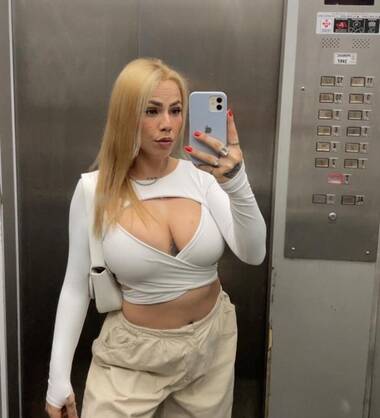 Cristal NOUVEAU DANS LA VILLA