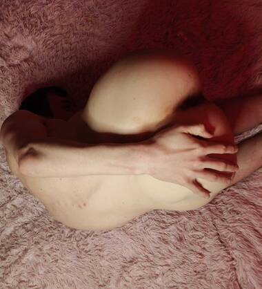 YOUR FAVOURITE CUMSLUT💦