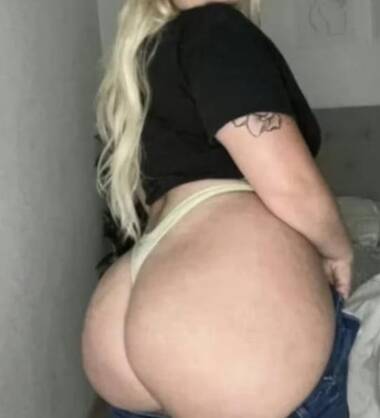 Sara cute ready for a fun GFE XX