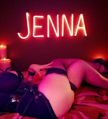 Lovely Jenna stilt je verlangen