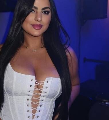 Maya hot