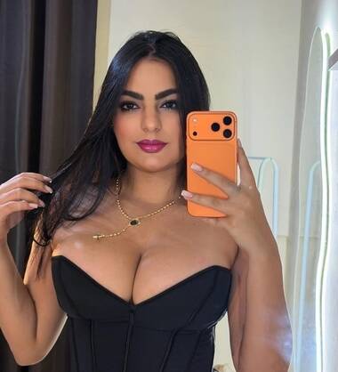 Maya hot