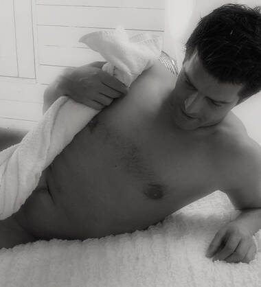 CHRIS MASSAGE