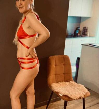 Prive en escorte kiara 🥰