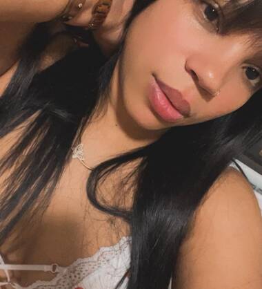 Hot latina now in LIER