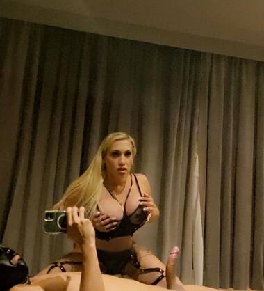 couple trans  et homme hot