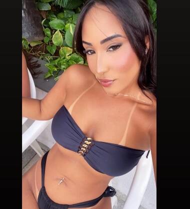 Cloe  sexy