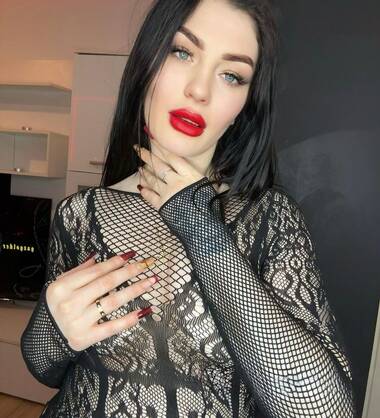 Mia