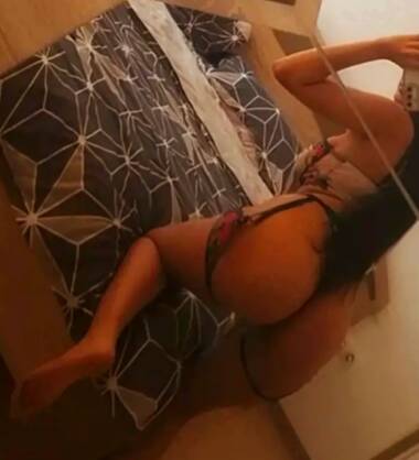 Party girl full services