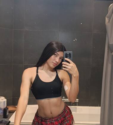 KENDALL XIMENA