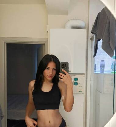 KENDALL XIMENA