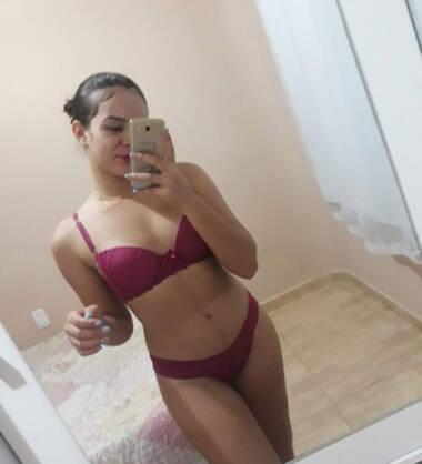 Beca  safadinha