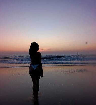 ROMINA HOT
