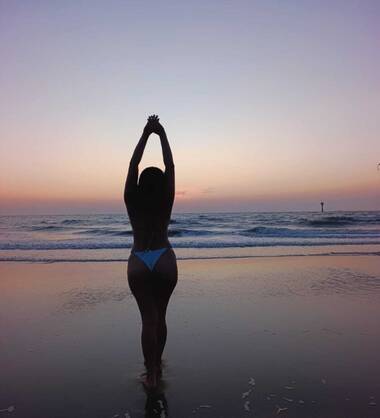 ROMINA HOT