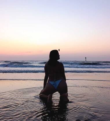 Romina hot