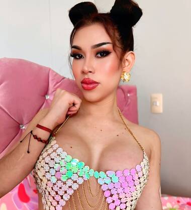 STAYSI  BEAUTIFUL QUEEN LATINA