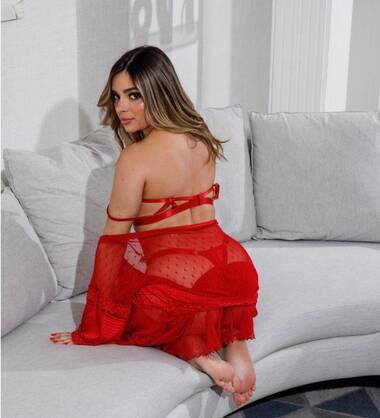 Lari Quand l\'élégance rencontre la passion..