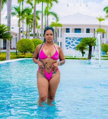 Noah hot buttocks!!!