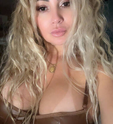 Mia