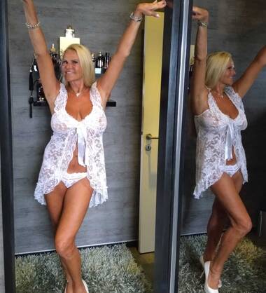 Privé ontvangst, escort en swingers in uw gemeente | Redlights @ redlights.be