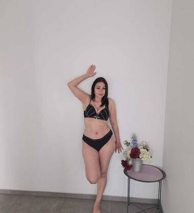 Amelia New